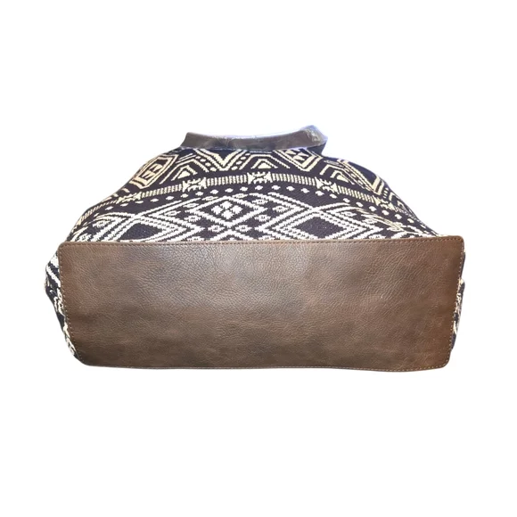 Thirty One Jewell‎ NWOT Black & White Rio Weave XL Reversible Tote 16"X14"X5" - Picture 10 of 14